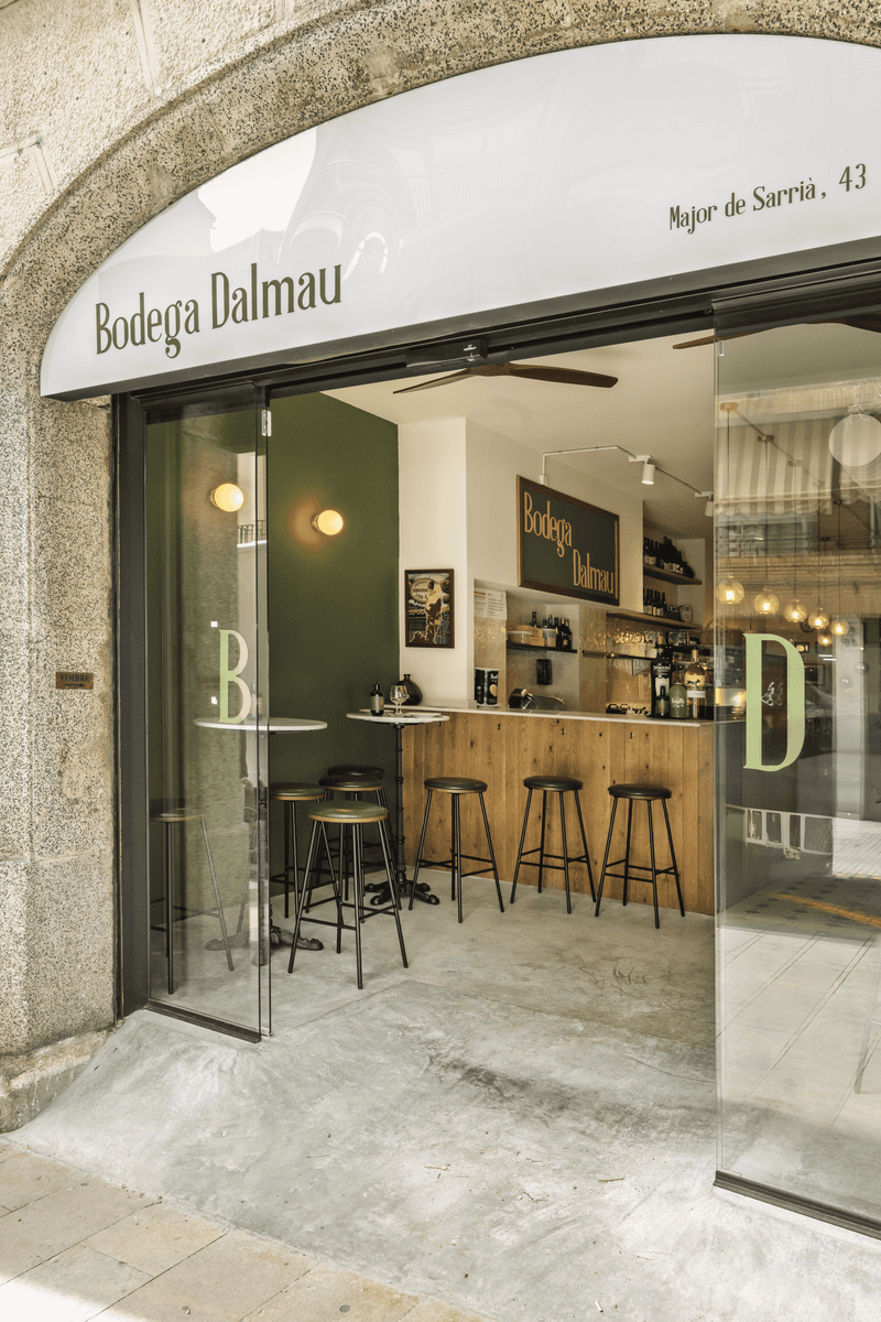 Bodega Dalmau - Interior View 1